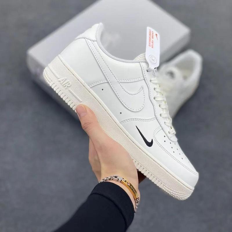 ? Bequeme weiße Low‑Top‑Sneaker! Atmungsaktive Unisex‑Freizeitschuhe für Männer, Jugendliche und Paare – perfekt für den Alltag