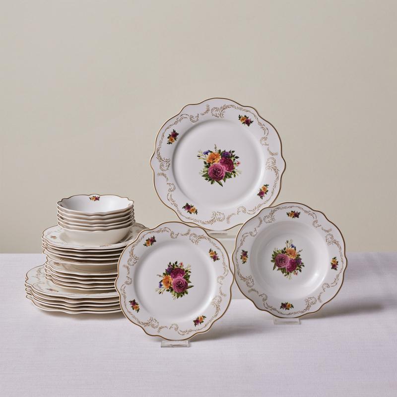 Karaca Antique Porcelain 24 Stück 6 Sitzer Dinner Set