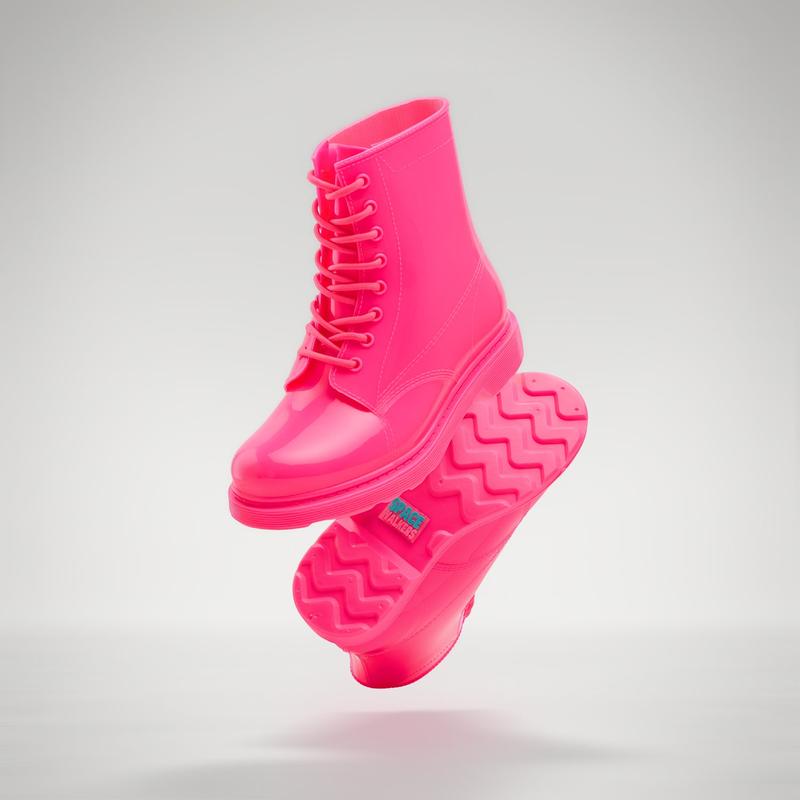 Space Walkers Gummistiefel - Regenfeste & wasserdichte Damenstiefel für Alltag Spaziergänge und Festival-Momente - in Neonfarben Pink, Gelb & Weiß - komfortabel mit griffiger Sohle